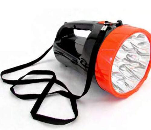 Linterna en forma de foco de 15 LEDs recargable